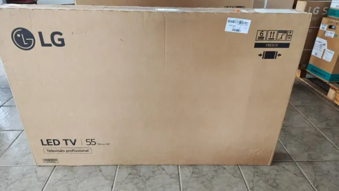 LG Smart TV 55" 55AU801C0SA UHD 4K ThinQ AI HDR10 AI Sound Compatível com Alexa Preto