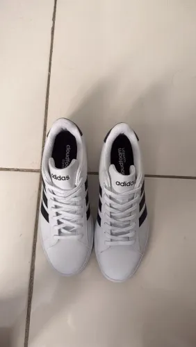 Tênis Adidas