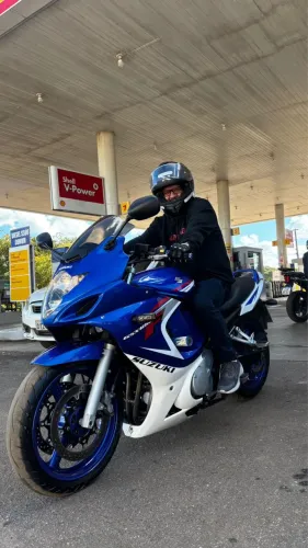 GSX650F IMPECÁVEL