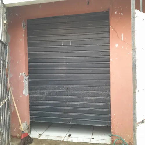 Porta de enrolar 1,5 x2,3.