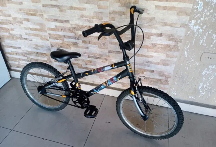 Bicicleta Batman extreme aro 20 seminova