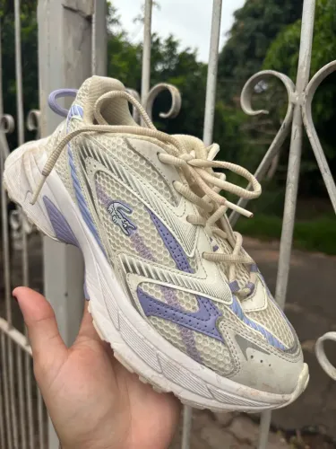 Tênis Feminino Lacoste L003 Neo Shot OFF WHITE COM LILÁS