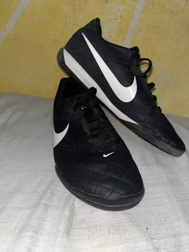 VENDO TÊNIS FUTSAL NIKE ORIGINAL