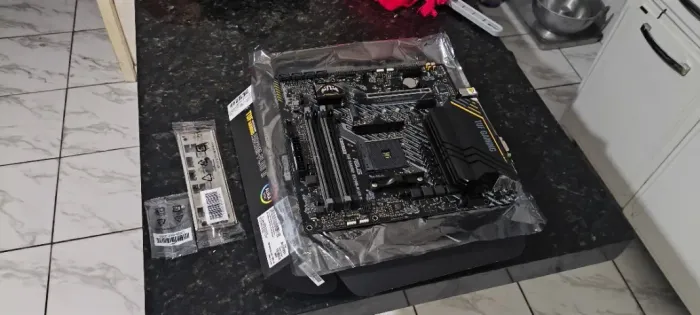 Placa mãe Asus TUF Gaming A520M PLUS II + Nf