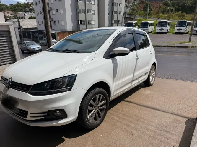 Volkswagen Fox Connect 1.6 Flex 8V 5P 2022