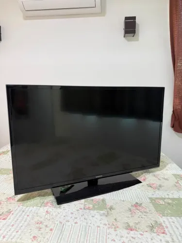 Tv Samsung 39 polegadas NÃO é SMART - aceito cartão