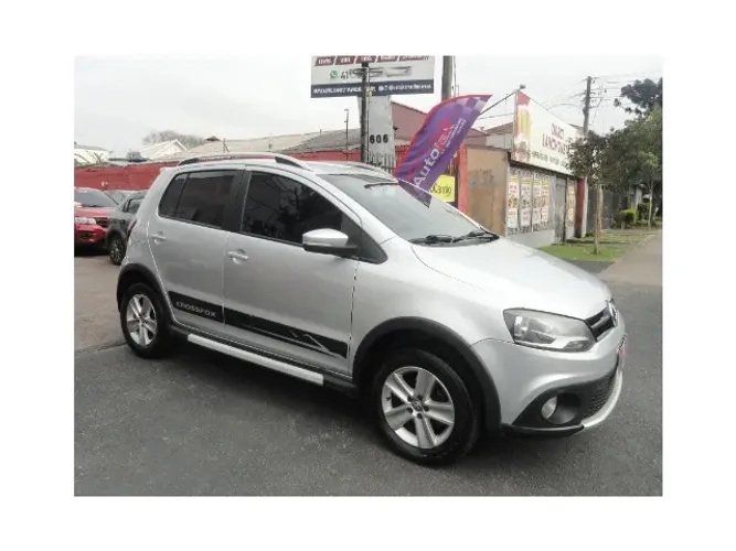 Volkswagen Crossfox 1.6 MI Total Flex 8V 5P 2011