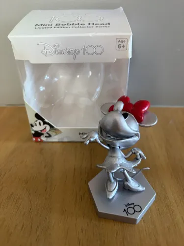 Minnie Mouse Mini Bobble Head edição limitada Disney 100.ver descrição
