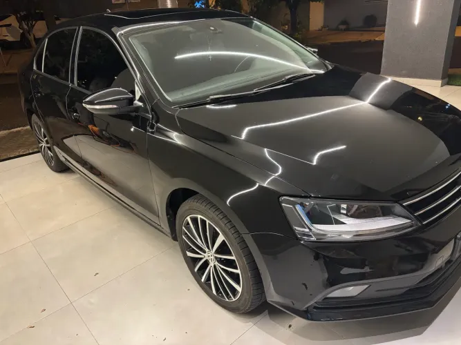 Volkswagen Jetta Comfortline 1.4 TSI 16V 4P Aut. 2017