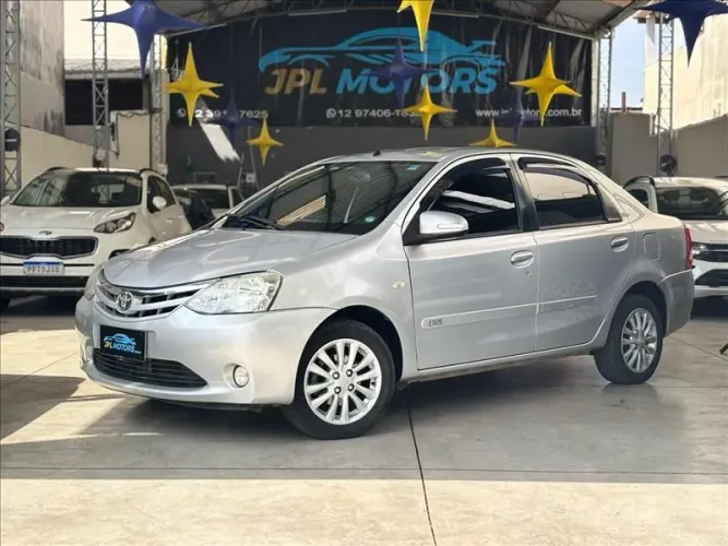 Toyota Etios XLS Sedan 1.5 Flex 16V 4P Mec. 2014