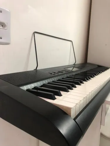 Teclado Casio CTK 1200 61 Teclas com Suporte