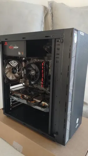 PC Gamer RX 6600 8GB
