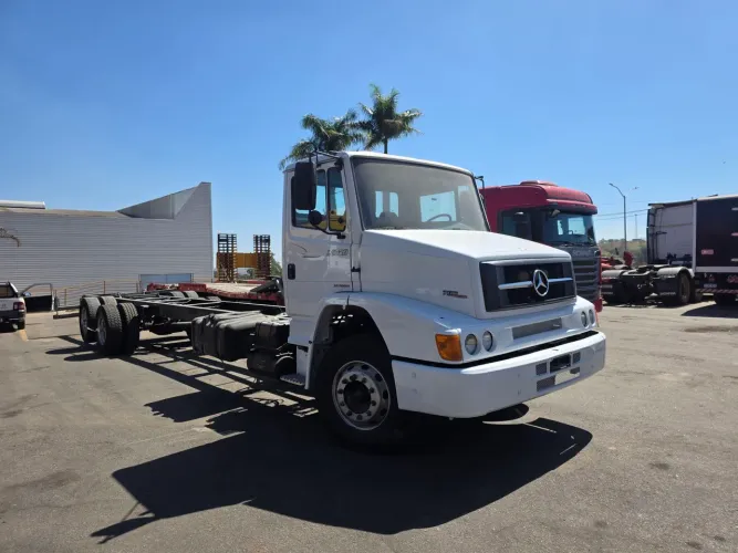 Caminhão 1620 muito conservado