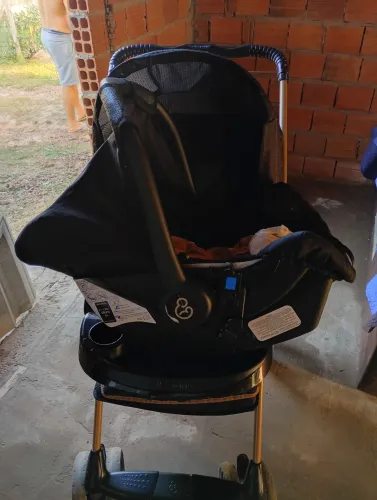 Bebê conforto mais carrinho de bebê