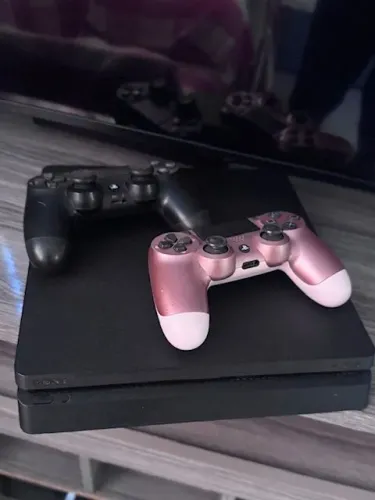 PS4 SLIM 1TB
