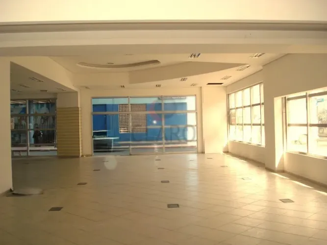 COMERCIAL PARA LOCAÇÃO NO CENTRO DE CURITIBA/PR
