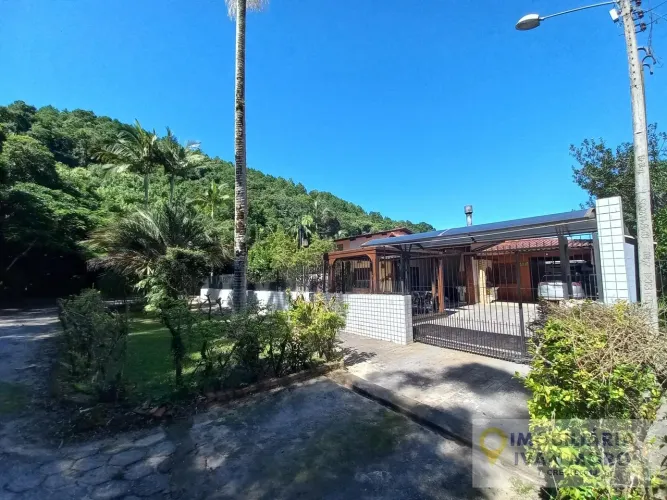 Casa à venda em Daniela - Florianópolis.SC.