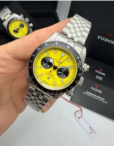 Relógio Tudor Black Bay Chrono Yellow Dial Jubilee automático base ETA