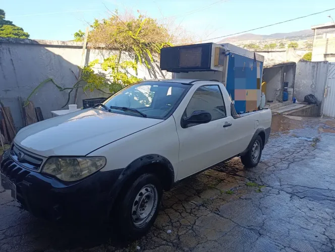 Fiat Strada 1.4 MPI Fire Flex 8V CS 2012