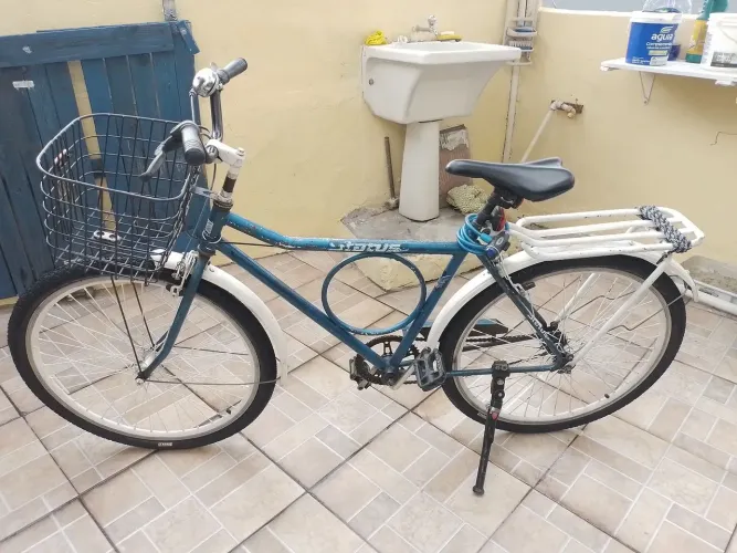 Bicicleta tipo barra forte originalidade mantida, pneus pirelli novos!
