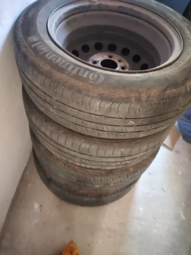 04 PNEUS COM RODAS DA FIAT
