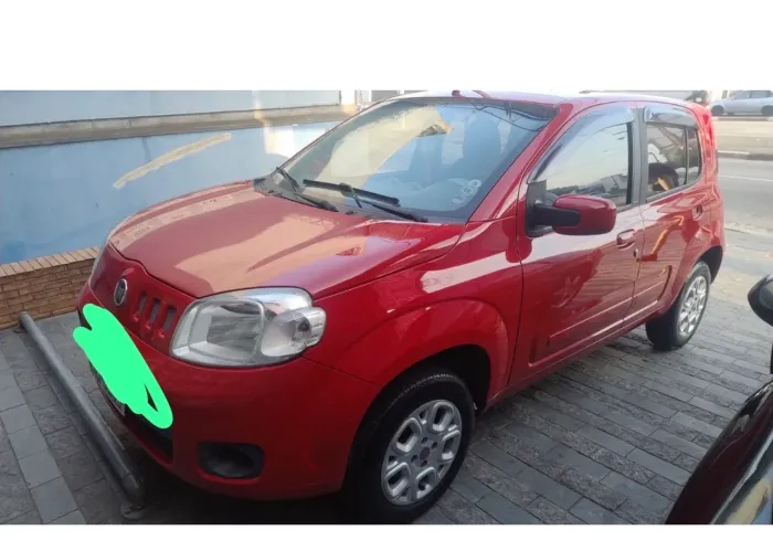 Fiat Uno Attractive 1.4 EVO Fire Flex 8V 4P 2011