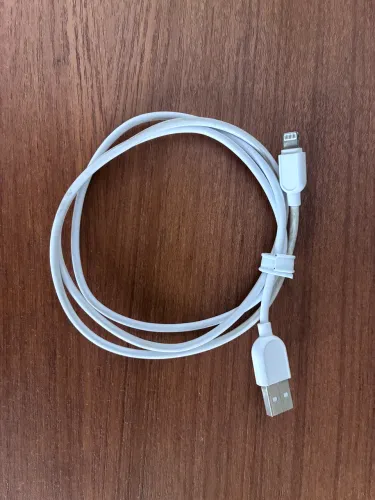 02 cabos carregadores USB Lightning