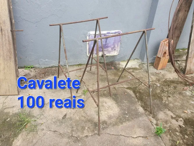 Cavaletes e porta jarros 