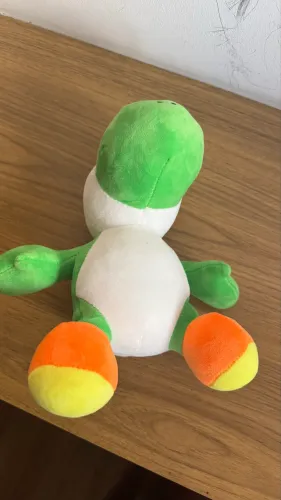 Pelúcia Yoshi (Super Mario)