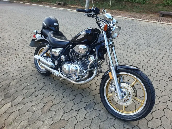 VIRAGO 1100 CILINDRADAS