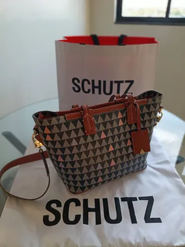 Bolsa Mini Nina Triangle Schultz | Usada