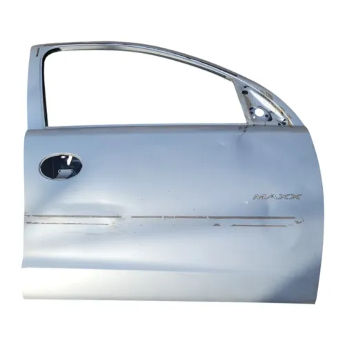 Porta Dianteira Direita Gm Corsa Maxx Hatch Sedan 2003 2011 Dianteira Direita Prata
