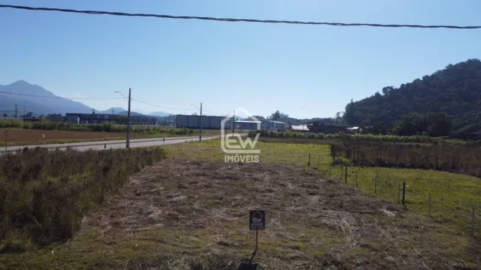 Lote com 393,55m² no Centro de Massaranduba/SC