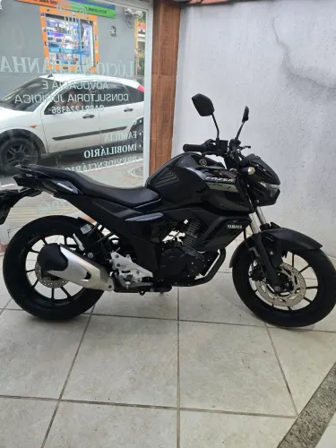 Fz15 2024, revisada, doc em dia no meu nome.