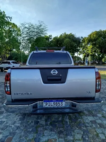 Nissan Frontier SV AT. CD 4X4 2.5 TB Dies. Aut. 2016