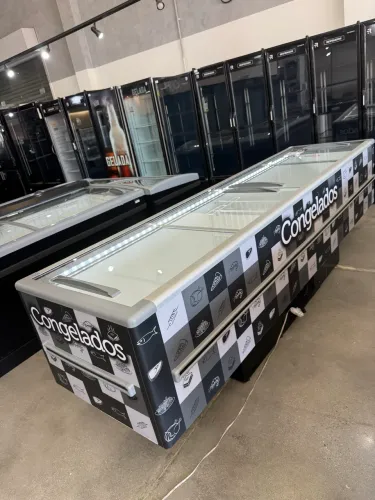 Ilha para Congelados Fricon 3,03 Metros Dupla Ação Preta 820 Litros ICED820-2V016 - 220V