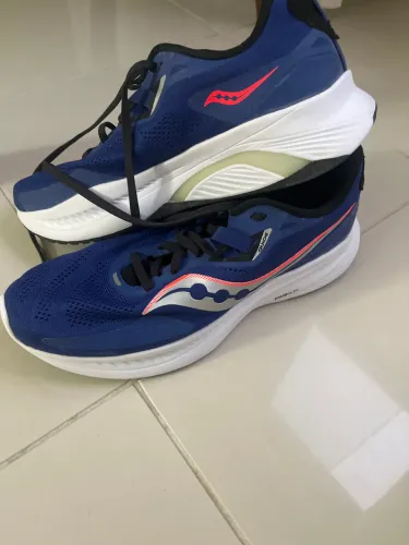 Tênis corrida Saucony Guide 15 usado 2x