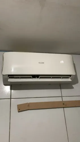 Ar-Condicionado Elgin Inverter 9.000 Mil BTUs, Estado De Conservação Usado Bom