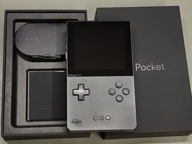 Analogue Pocket Preto + SD 64gb com jogos e Open FPGA