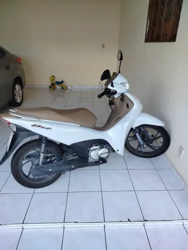 Vendo biz estado de zero com apenas 230 km rodados
