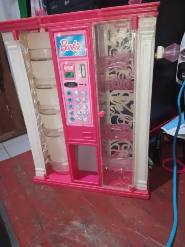 Barbie Life In The Dreamhouse Fashion Vending Machine Closet 2012 - Loja da Barbie leia