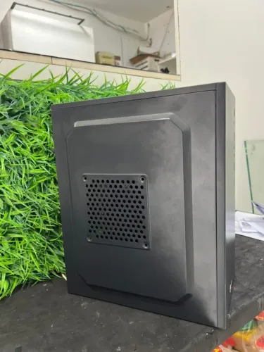 COMPUTADOR DE MESA