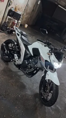 YAMAHA Fazer25 | FZ25 2018 BRANCA