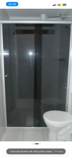 Box de banheiro usado 