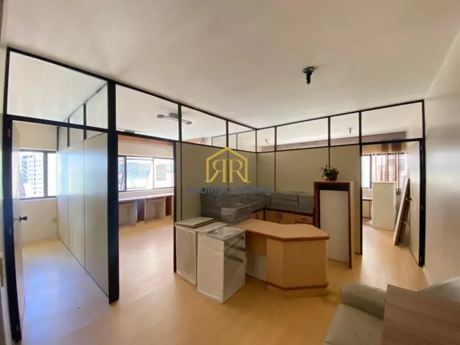 Sala Comercial de 60m² no Centro