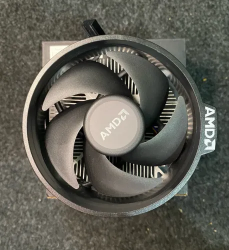Cooler AMD Wraith Stealth
