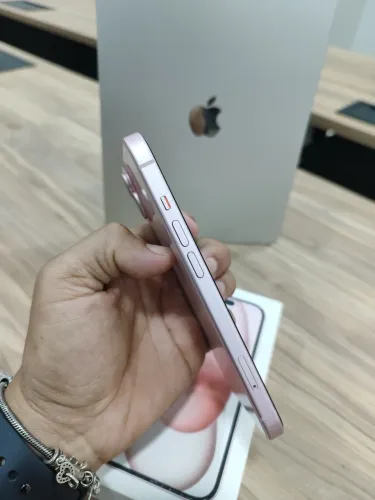 iPhone 15 rosa 