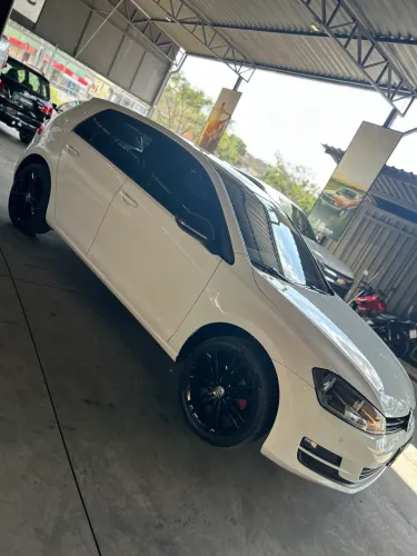 Volkswagen Golf Comfortline 1.6 MSI Total Flex Mec. 2016