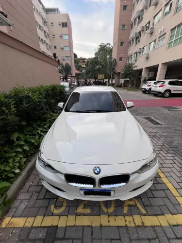 BMW 320I A 2.0 Turbo/activeflex 16V 184cv 4P 2015