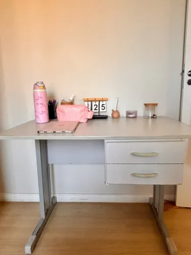 MESA DE ESCRITÓRIO